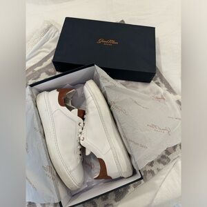 Goodman Sneakers